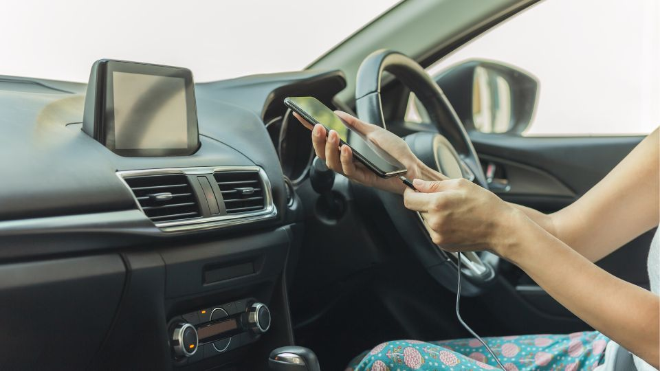 Kabelloses Autoladegerät 2026: Guide für Automotive Wireless Charger