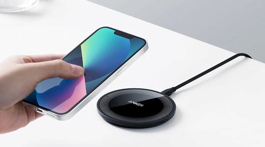 Hat das iPhone 14 Pro Kabelloses Laden? Das musst du 2026 wissen