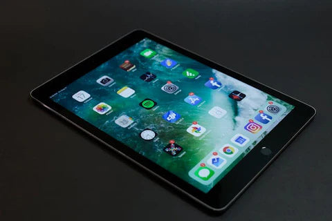 Kann man ein iPad kabellos laden? Es gibt eine Lösung