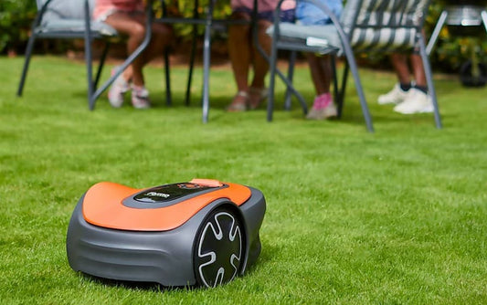 Kann man Mähroboter gegen Diebstahl versichern? So schützen Sie Ihre Investition