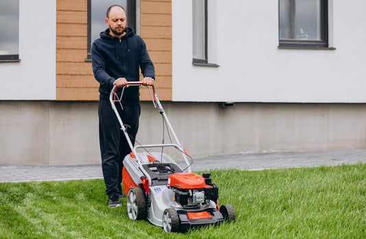 Wie lange darf man Rasen mähen? Mähzeit berechnen